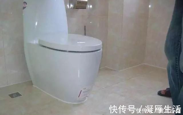 塑料|卫生间装修还在用玻璃胶现在流行用这种,效果比之前好10倍