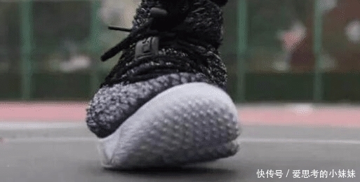 难忍受的球鞋反人类设计,一千多块的鞋都不如买国产