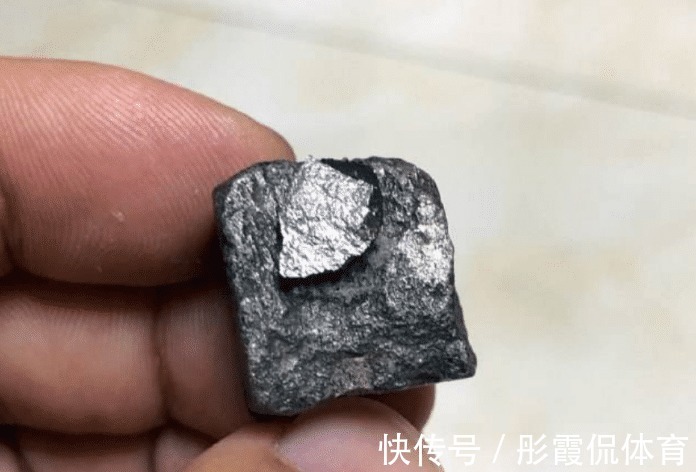 稀有#世界上比钻石还稀有的石头,仅仅1克就价值两个亿,捡到就能暴富