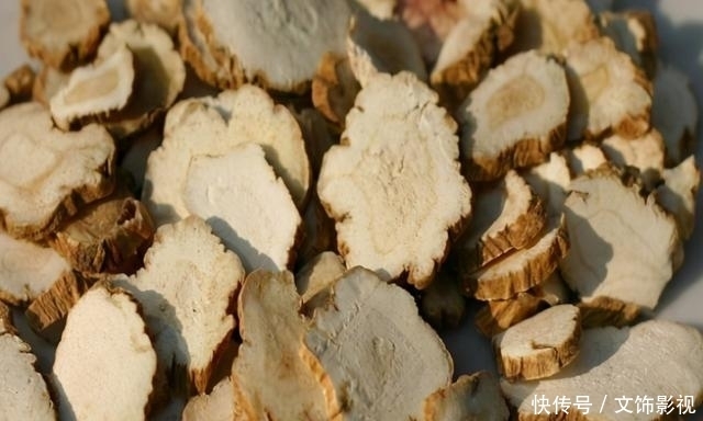 记得|炖羊肉,记得放“1红1白1黄”,肉嫩无膻味,羊汤清亮又好喝