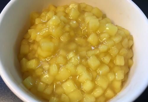 美味|剩下的饺子皮别扔了,简单一做,酥到掉渣,简单营养又美味