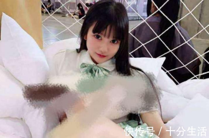 裙底|漫展上不能做的这几件事,偷拍裙底惹众怒,公然撩衣就过分了