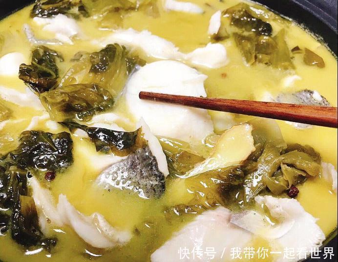 做法|做酸菜鱼直接下锅就毁了，教你正宗的做法，鱼嫩汤鲜，酸菜更爽口！