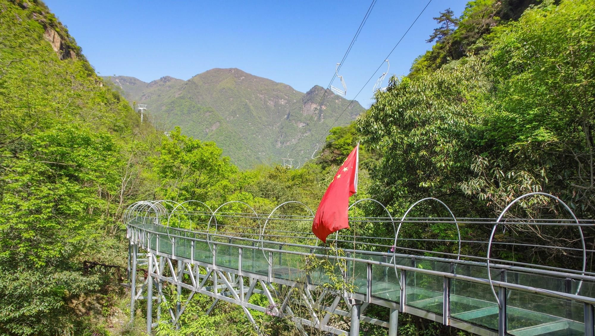 杭州近郊网红打卡地，人少景美如仙境，五一小长假快来自驾吧