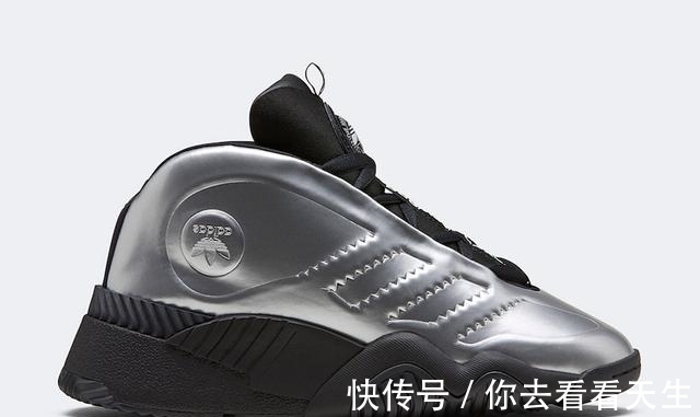 配色 一年 365 天都穿不腻的黑魂狂潮,黑的也太帅了