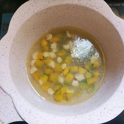 咖喱三文鱼南瓜浓汤面