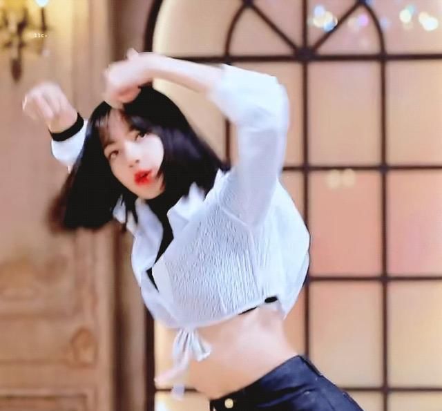 看“青3”的隐藏意义!就是看LISA跳男团舞啊!