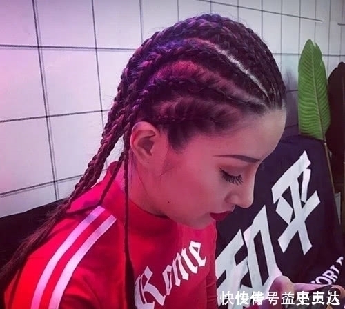 发型|这3种女生发型,直男''极反感'',你却认为很有个性,难怪没异性