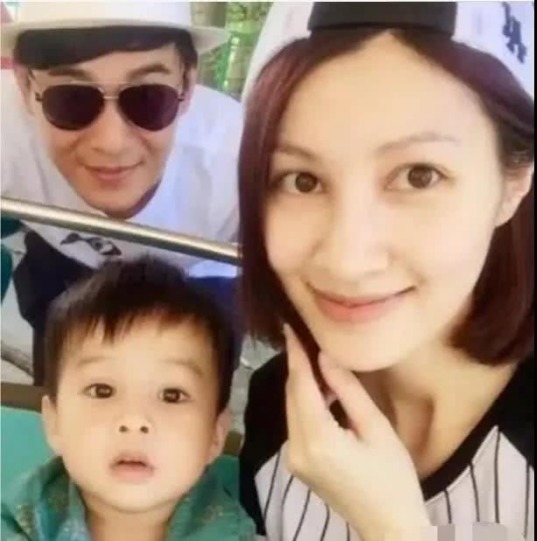 有种“扎心”叫儿子比爸爸还帅,乔振宇儿子上榜,帅成“漫画脸”