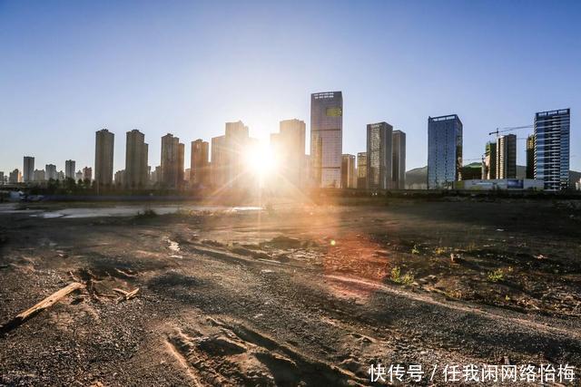 赠与|农民集体经济组织成员之间转让宅基地上的房屋，如何确权登记