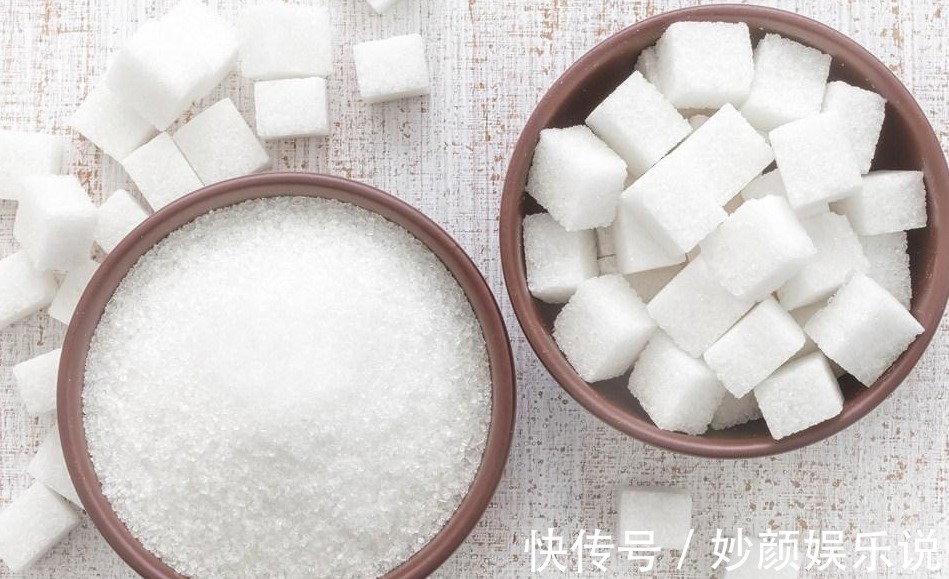 并发症|管住嘴，你才会击败糖尿病，5个禁忌牢牢记住，每天都要照着做