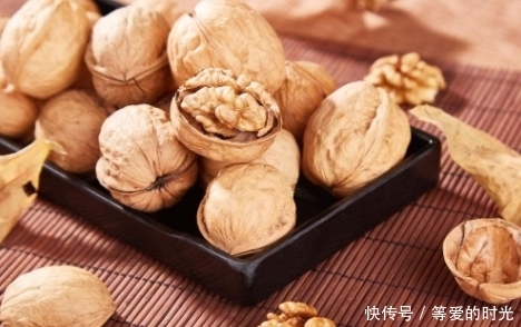 越来越|核桃和此物一起炒,视力越来越好,皮肤细腻光滑,男女都不可错过
