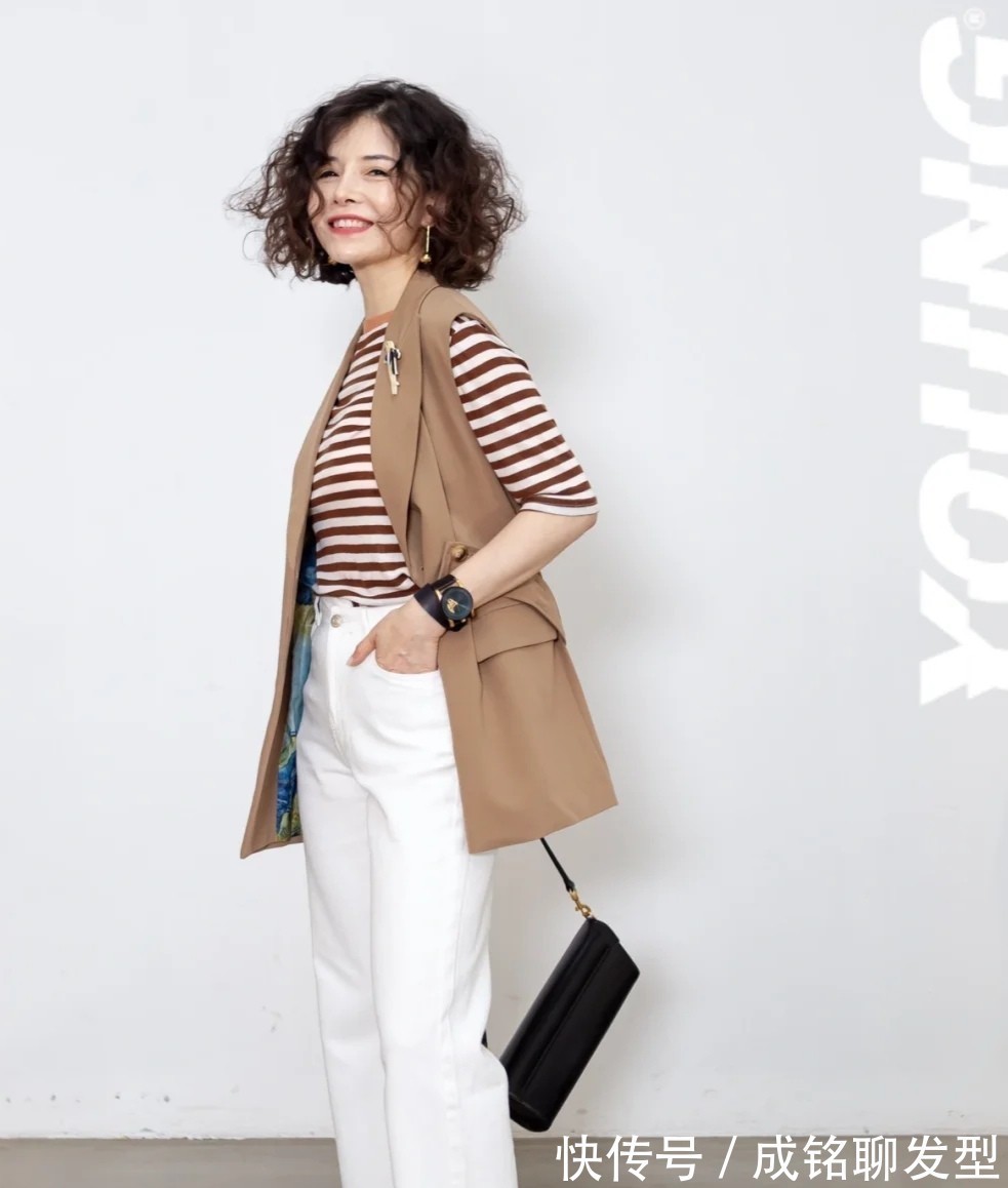 姐姐们|这些大龄姐姐们圈粉无数,没有高颜值和好身材,照样穿出时髦感