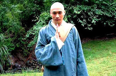 乔峰#天龙中,他身兼佛道两大绝世武功,实力远胜扫地僧,无崖子都佩服