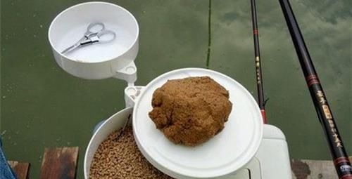 钓鱼技巧：麻团钓法操作要领和调漂技巧，钓鱼人的必修课！