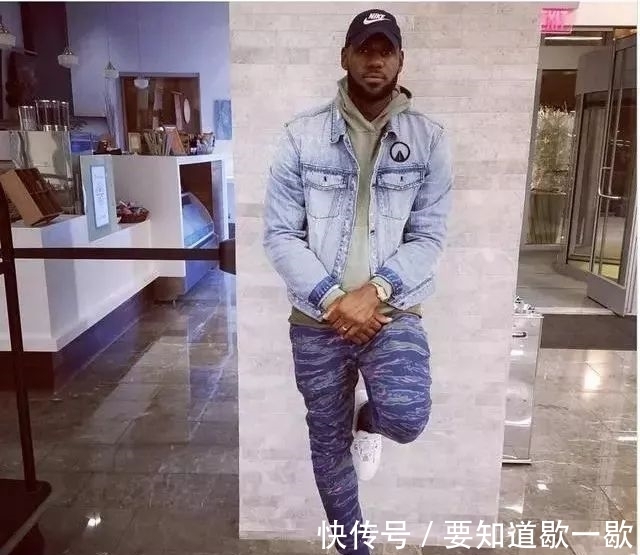 约翰沃尔 穿着Supreme和LV只会在夜店撩妹的潮人,你们配得上劳力士吗?