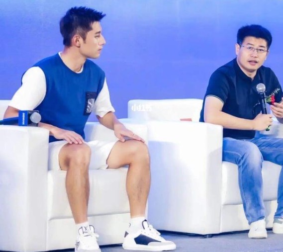 乒乓球|太逗了!刘国梁曝光马龙张继科耍帅诀窍,孙颖莎3秒内能睡着