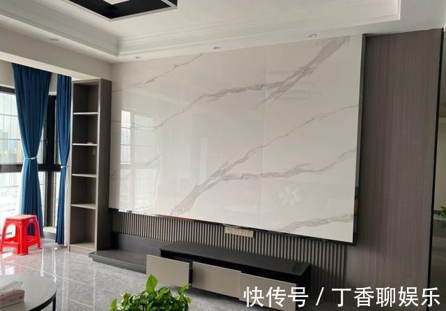 红灰|不会装修的朋友看过来，全屋网红灰，悬空电视墙，流行又好看
