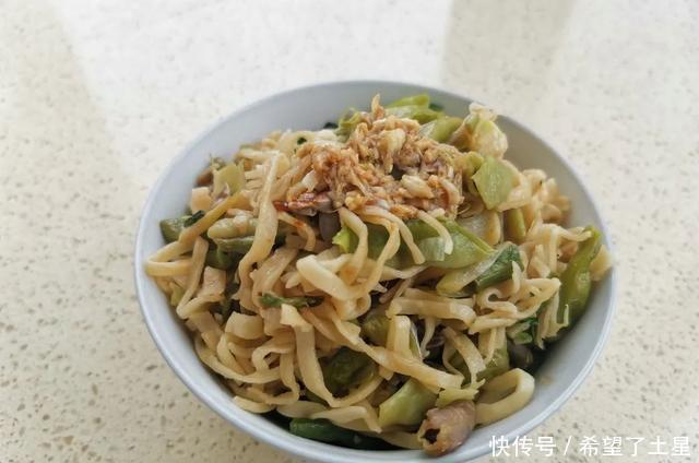 有名|童年记忆中,这是北方民间有名的美食,去了饭店却吃不上,没卖的