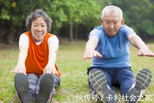 控制血糖|46歲阿姨因血糖過高死亡，醫生：這4種食物是根源，高血糖碰不得