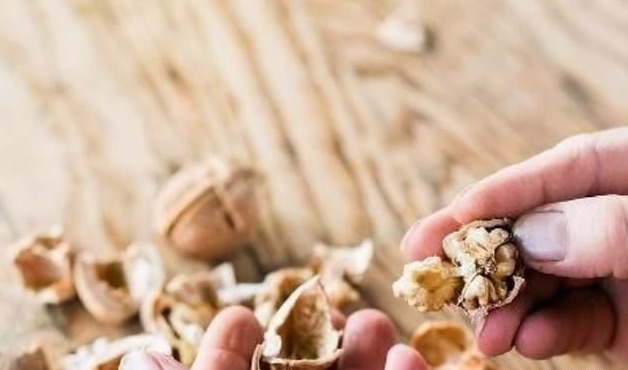 奶奶|10岁男孩,肚子鼓胀,查出肝癌,医生直言奶奶的疼爱害了他