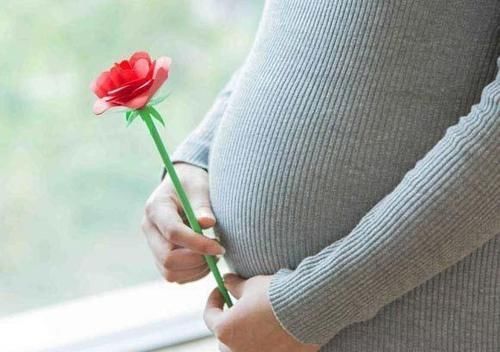 小英|怀孕后要与手机“隔离”?关于孕期的辐射问题,一次说清楚