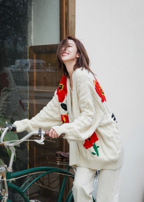 菱格纹 想要温柔还保暖?瞧博主的毛衣穿搭方法,让你做个美美的小仙女