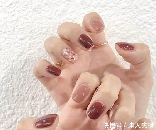 还在做新年美甲？温柔春季美甲上映，每款都仙气十足，美腻