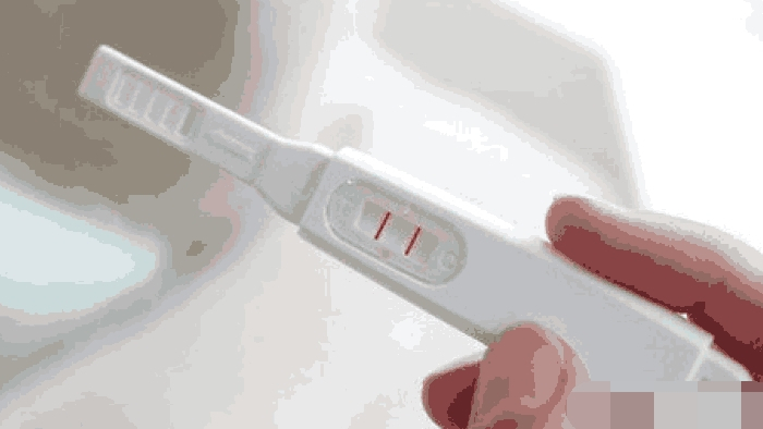 生育能力|女性最晚生育年龄是多少产科主任超过这个数,就放弃吧!