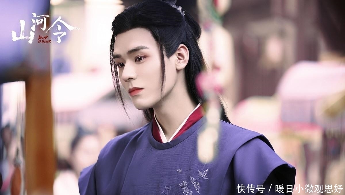 三月艺人霸屏排名:肖战龚俊均无缘前三,胡一天站上C位