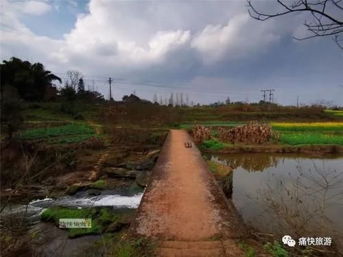 行走自贡：李白河廻龙桥的春天里