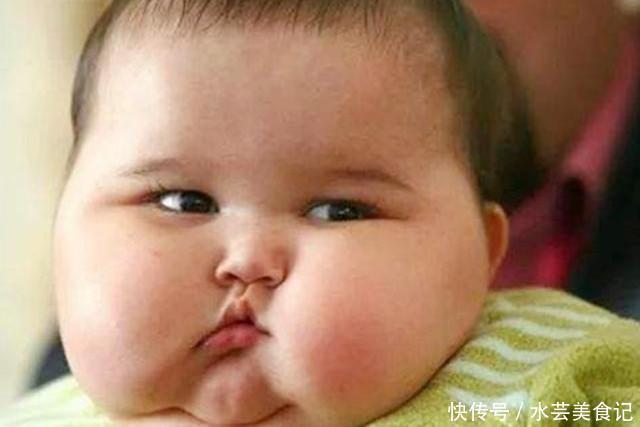 妈妈|妈妈出差把孩子送到奶奶家，一个月后来看孩子，差点没认出来