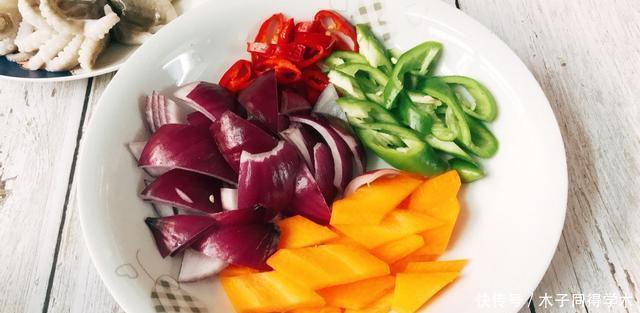 绝味下酒菜,这样做Q弹鲜嫩,回味无穷