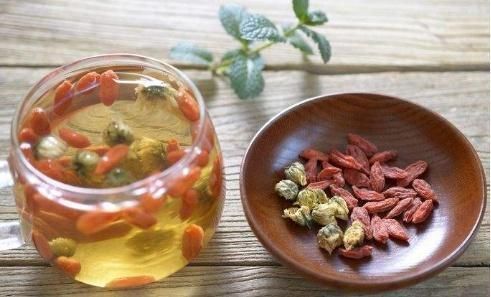 肝病最怕这种草,坚持泡水喝,排肝毒养肾脏,