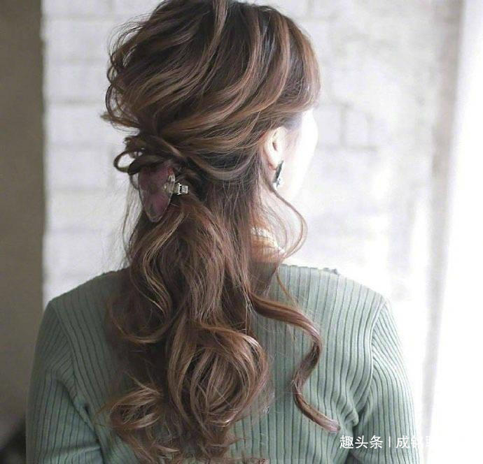 先用电卷棒 简单随性的编扎造型,巧妙组合随心搭配,让你天天换发型