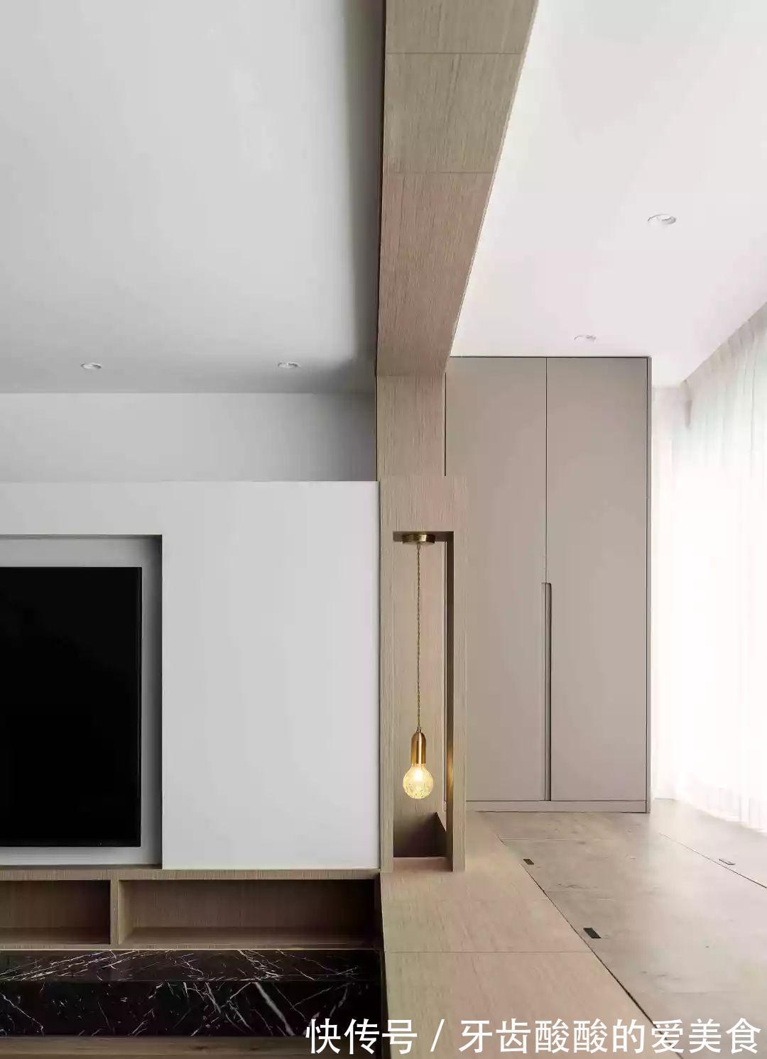 简约|150㎡现代简约,客厅太宽敞,装个矮墙电视墙,隔出一个办公房