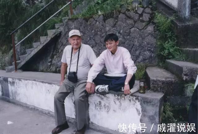 上学|25年前，这对父子每年资助马云400块上学，如今马云用1.4亿去报答