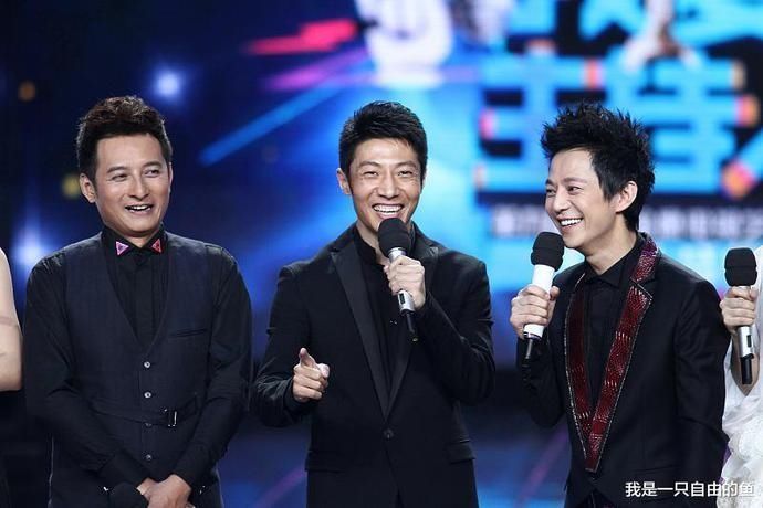  主持人|何炅又被顶上热搜临场发挥的背后，隐藏着他优秀人生的“秘诀”