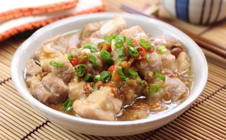 蒸排骨掌握“一个妙招”，蒸好后肉质软嫩，香气浓郁，不柴不腥