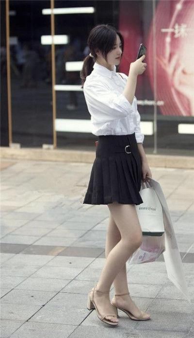 小姐姐|路人街拍,性感可爱的小姐姐,满满的时尚感