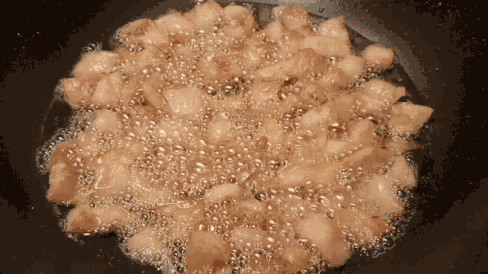 饱和脂肪|猪油，到底是保护心血管还是伤害心血管？经常吃的一定要看看！