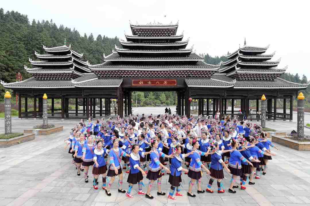 人民|柳州市发布《相思风雨桥》等十大原创歌曲