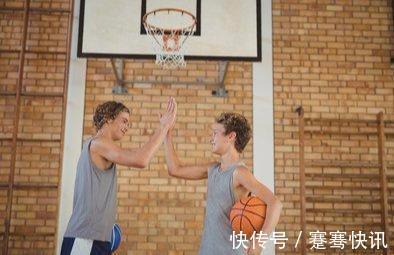 逆天改命|爸爸一米六五,妈妈一米五,儿子猛蹿一米八只因睡前做对这件事