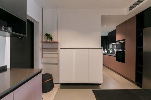 主卧|去客厅化设计，不铺地板不铺砖，100㎡的家反而更时尚大气