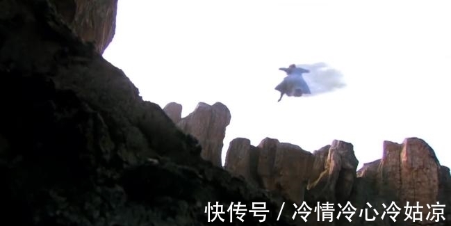 武林中!金庸笔下最厉害的武功秘籍,九阳九阴也自惭形秽,却被龙套得到