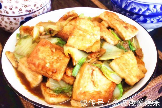 白菜|才知道，白菜炖豆腐一直都做错了，教您新做法，上桌汤汁都不剩
