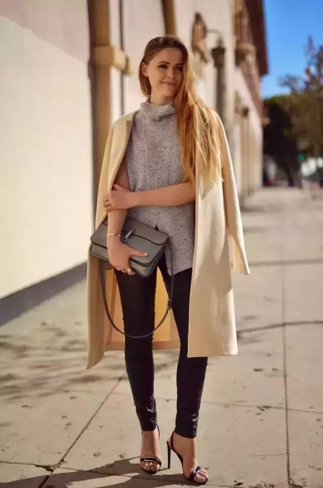 女人这样穿毛衣，从初秋时髦到寒冬！