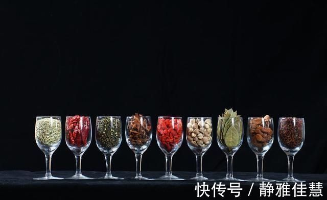 草果是要整颗用还是去籽用呢从这两点判断区分简单明了