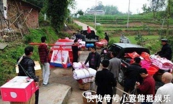 大门!古人讲“穷不搬家,富不迁坟”,有何依据?下半句更是精华