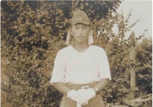 日本|为何日本兵军帽上会有两块布？看似用处不大，其实救了10万日军性命